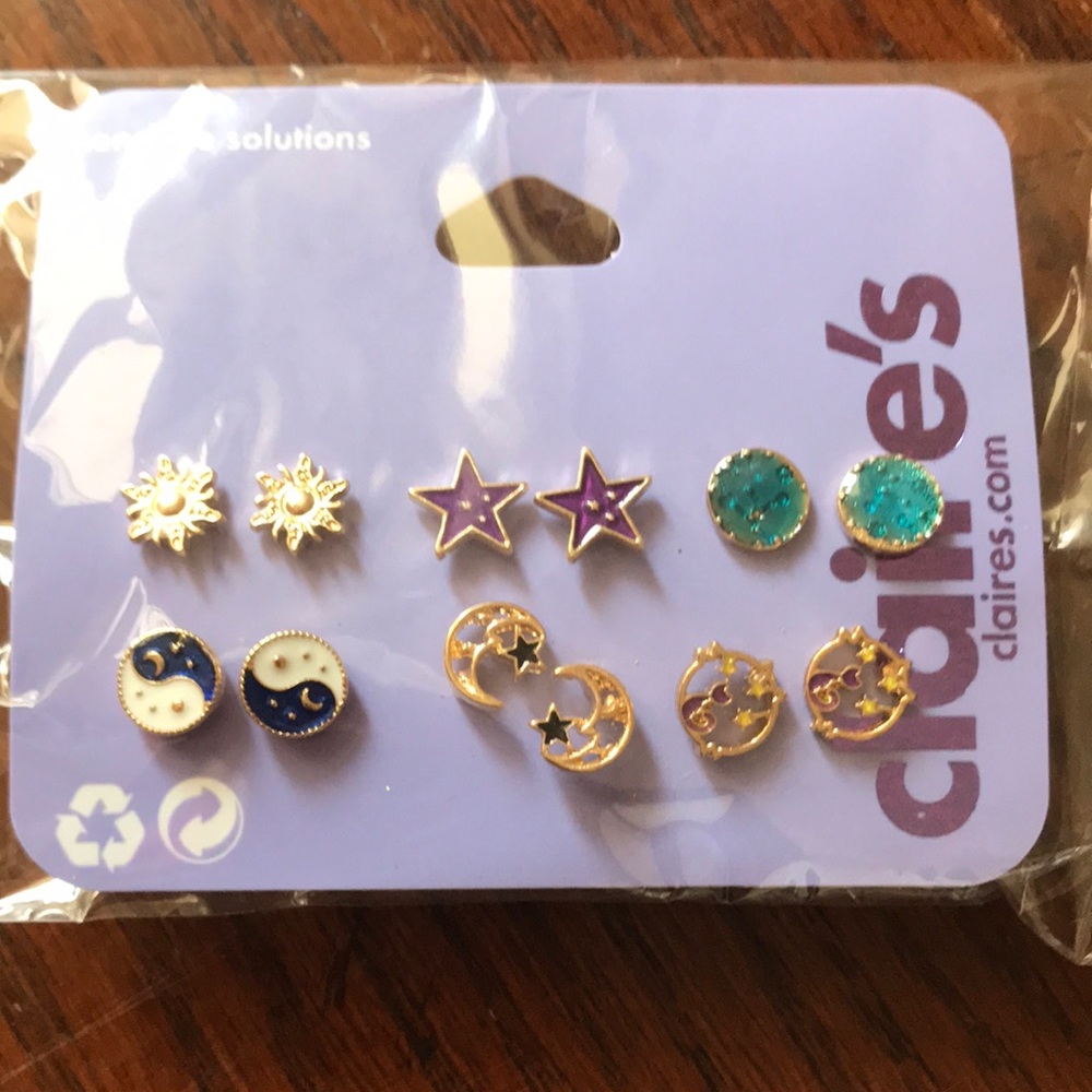 New earrings 6 pairs claires
